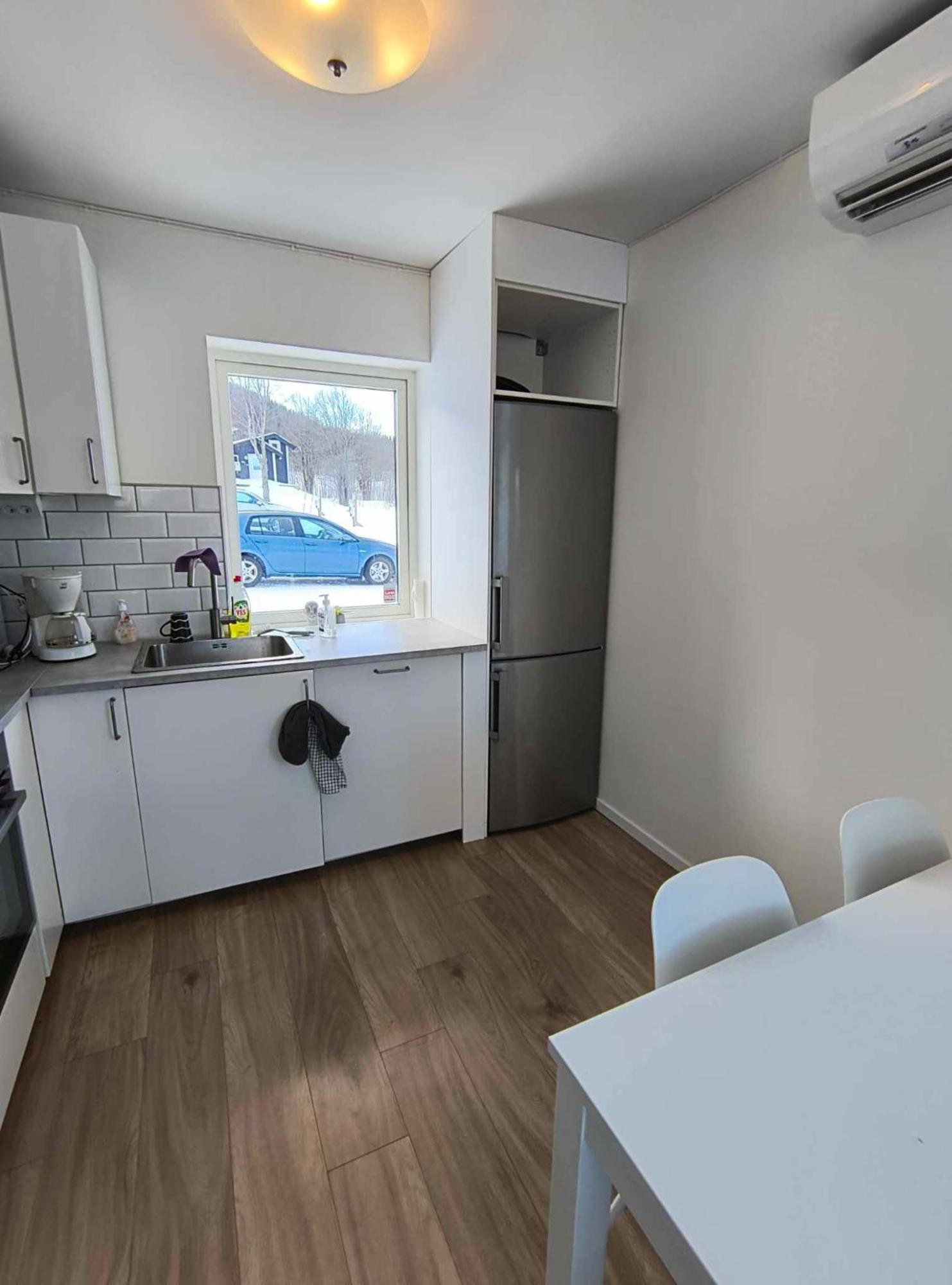 Areskutan Husa Laegenhet 1 Jarpen Exterior foto